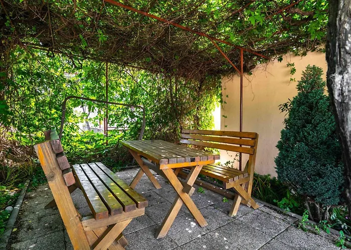 In Near Miline Appartement